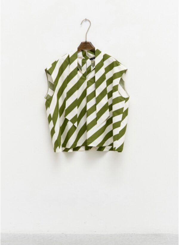 Blusa de rayas verde