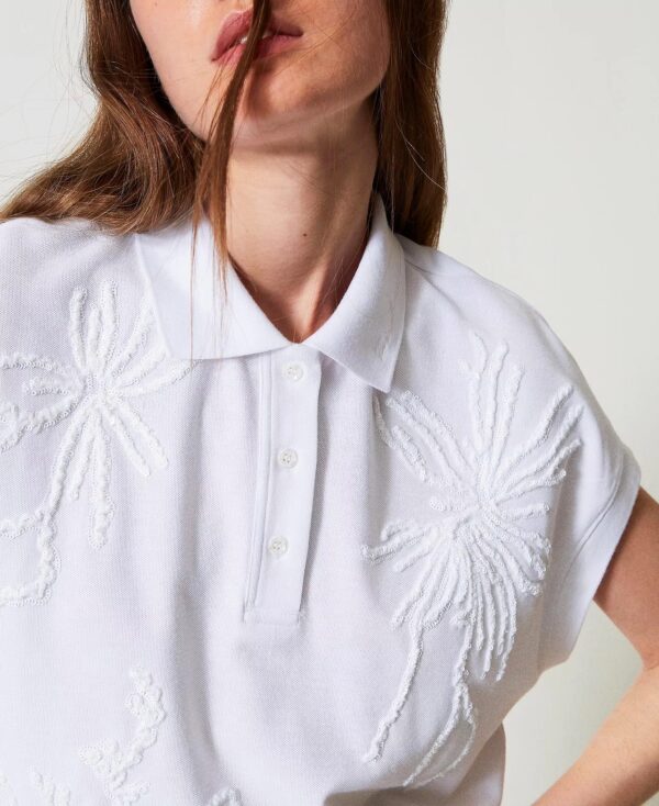 Camiseta polo con bordado