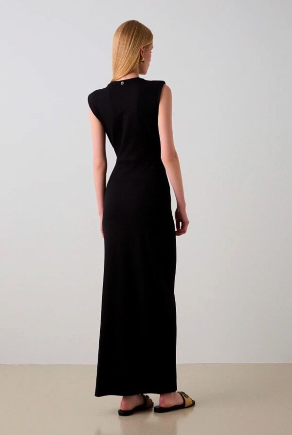 Vestido negro con cut-out - Imagen 4