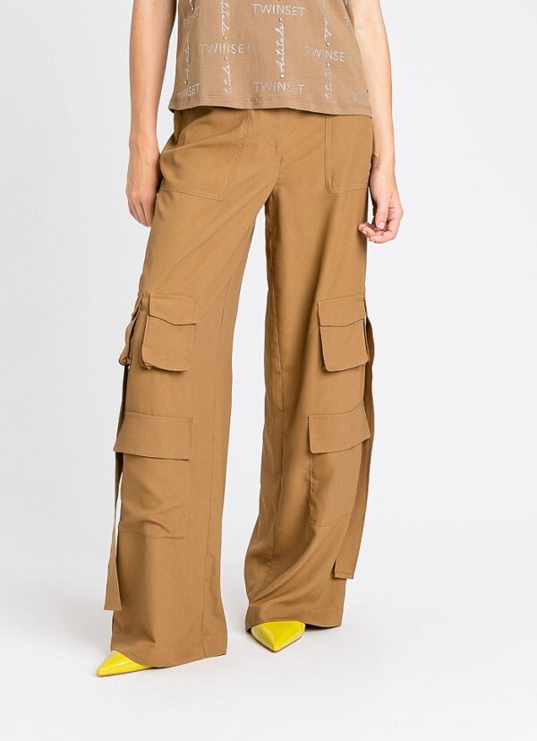 Pantalón cargo camel