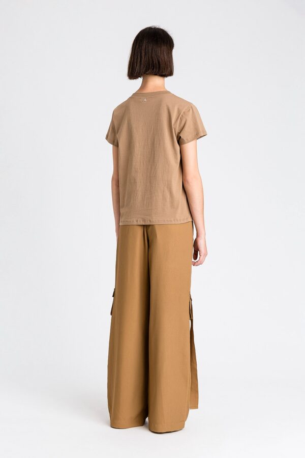 Pantalón cargo camel - Imagen 3