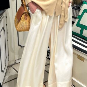 Pantalón palazzo satinado crudo
