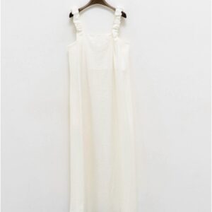Vestido blanco de tirantes fruncidos