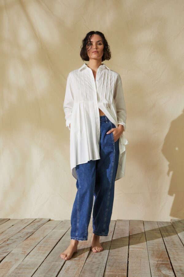 Camisa blanca con lazada - Imagen 2