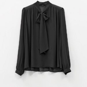 Blusa con lazo