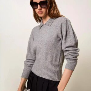Jersey con cuello de strass