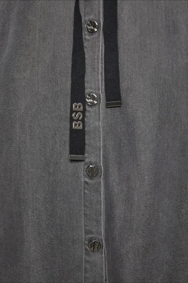 Chaqueta gris con capucha - Imagen 8