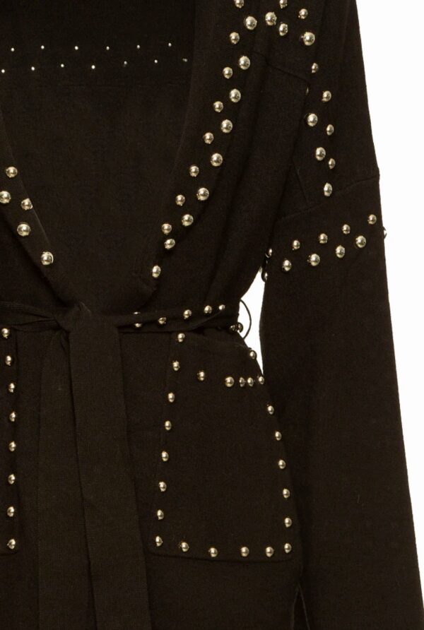 Chaqueta negra con tachuelas - Imagen 6