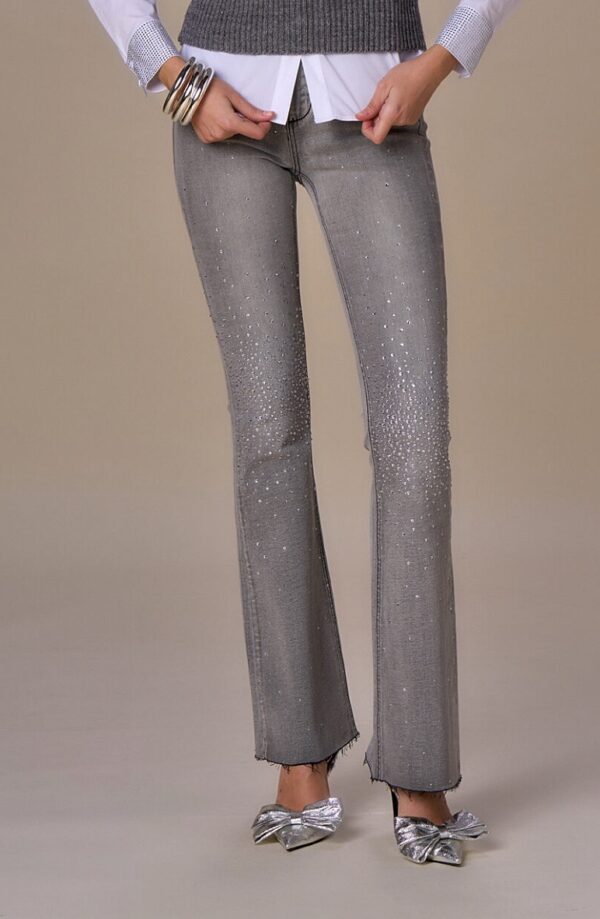 Pantalón vaquero con strass