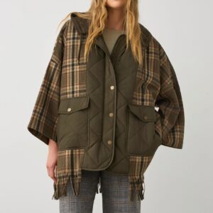 Abrigo-poncho de cuadros con flecos