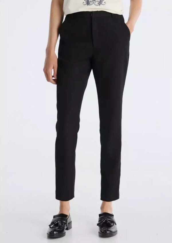 Pantalón chino negro