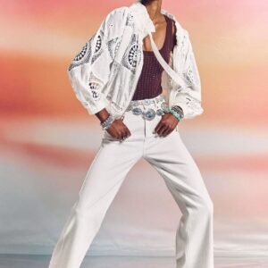 Cazadora calada con bordados